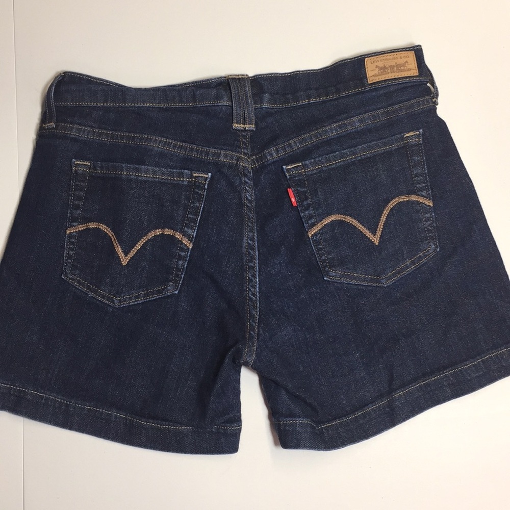 🎉Levi’s Jean Shorts size 8